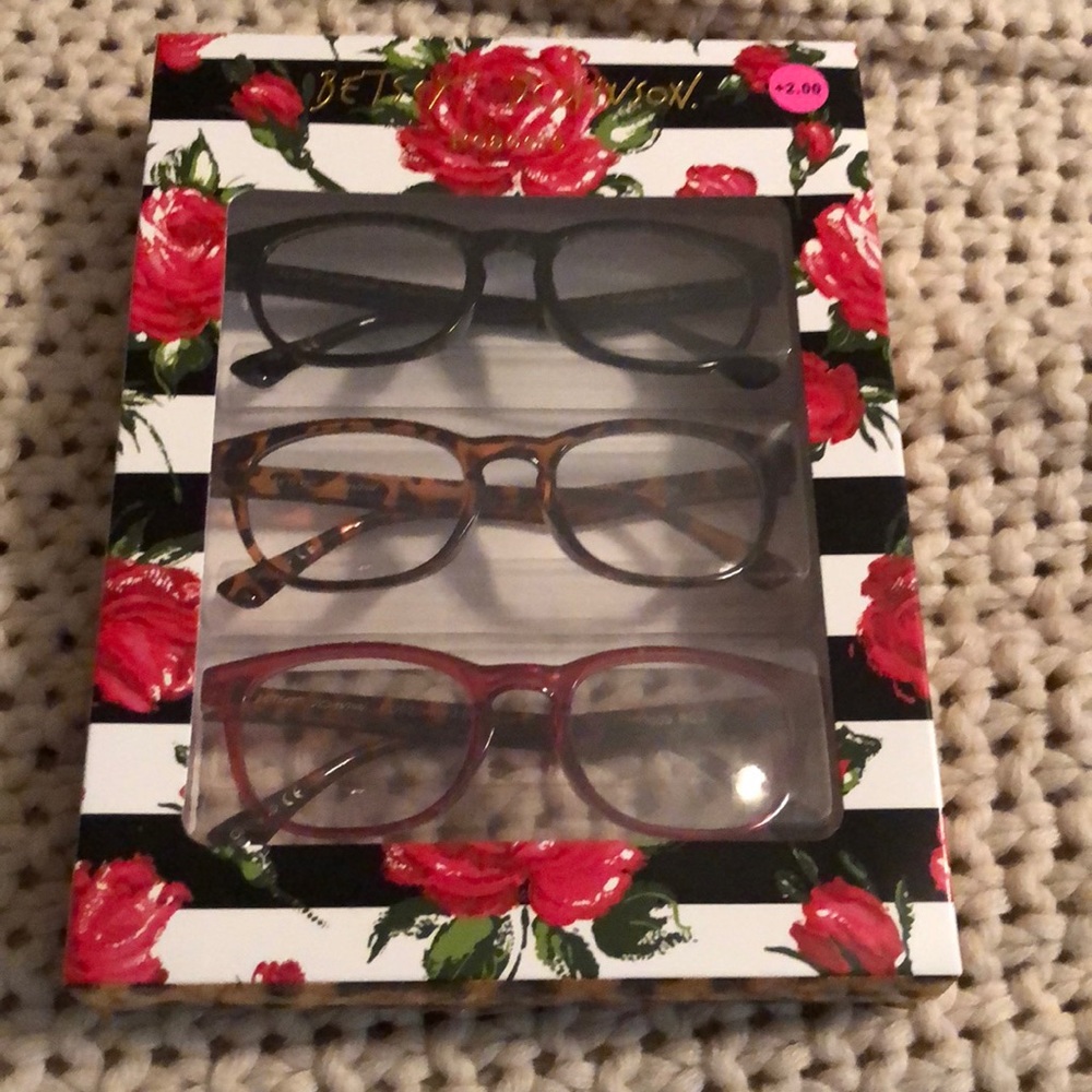 Betsey Johnson Readers